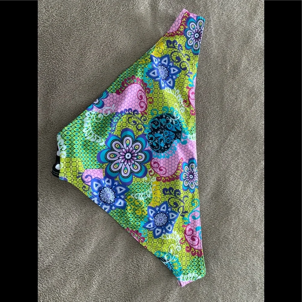 NWOT 3 pcs XXL Bikini set polka flower NWOT - Picture 3 of 6